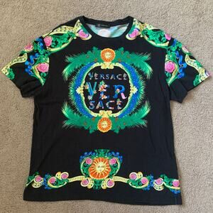 V1012 Versace men's black cotton T shirt size L with prints